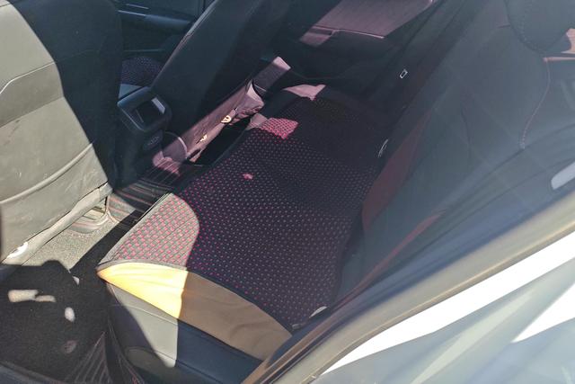 Volkswagen Bora 2019 1.5 L MTComfort — фото 12