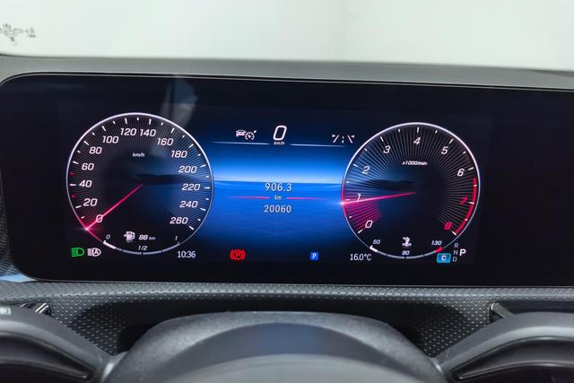 Mercedes Benz A-Class 2021 — фото 13