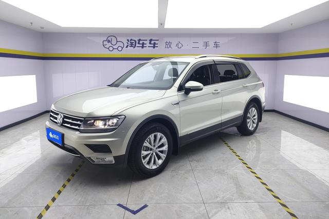 Volkswagen Tiguan L 2017 — фото 1