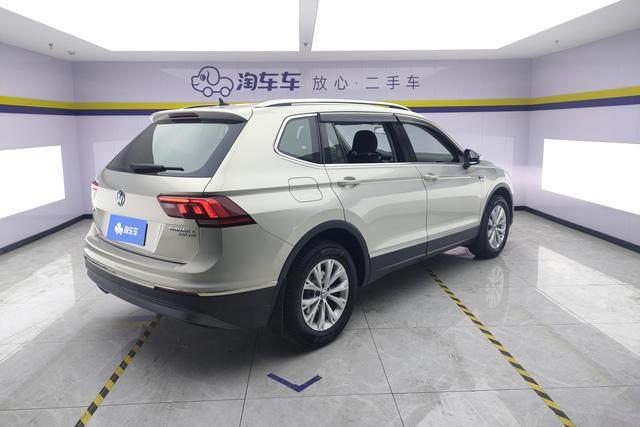 Volkswagen Tiguan L 2017 — фото 3