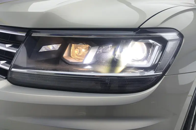 Volkswagen Tiguan L — фото 4