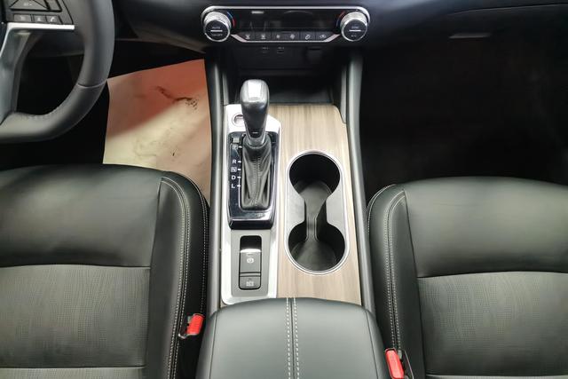Nissan Teana 2021 2.0 L XL — фото 14