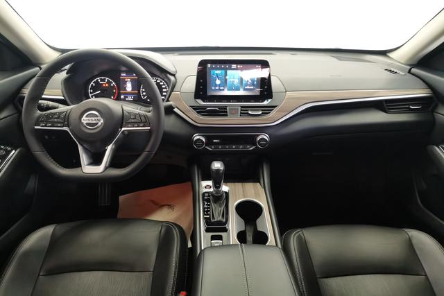 Nissan Teana 2021 2.0 L XL — фото 11