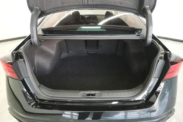 Nissan Teana 2021 2.0 L XL — фото 17