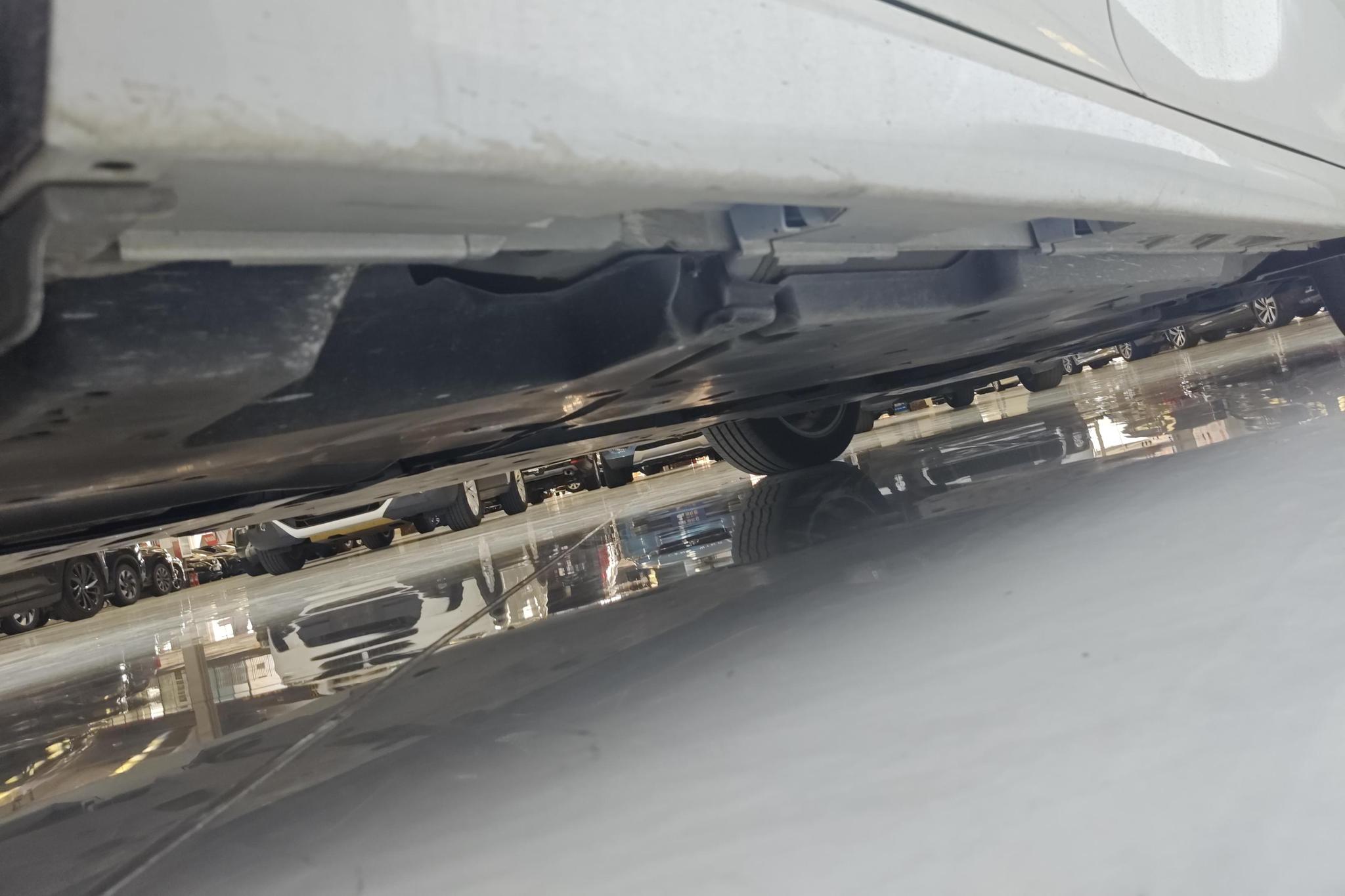 Toyota Camry 2021 2.0G Luxury