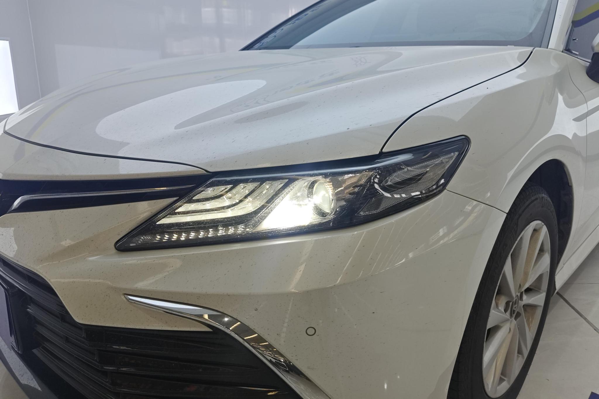 Toyota Camry 2021 2.0G Luxury