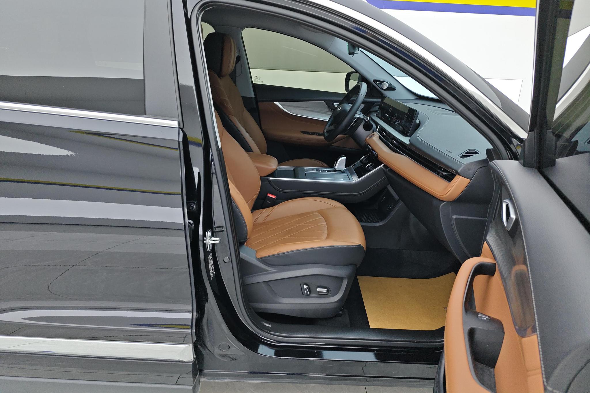 Chery Tiggo 8 8 2023 290TGDI AT