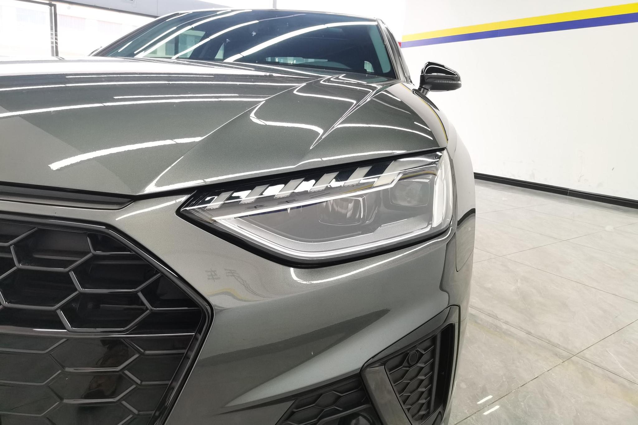 Audi A4L 2022 40 TFSI Luxury