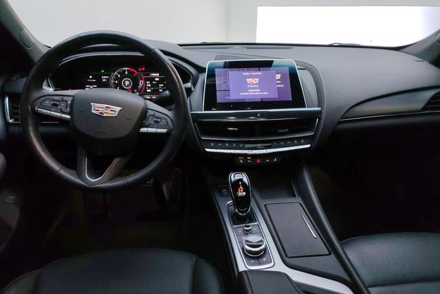 Cadillac CT5 2022 28 T Premium — фото 11