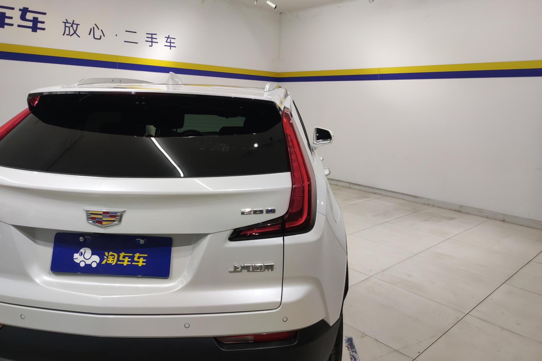 Cadillac XT4 2022 28T Luxury