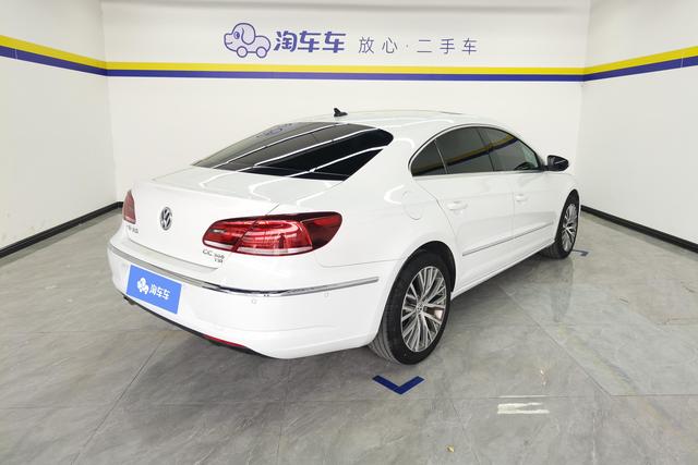 Volkswagen CC 2016 1.8 TSI Luxury — фото 3
