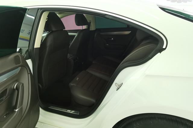 Volkswagen CC 2016 1.8 TSI Luxury — фото 16