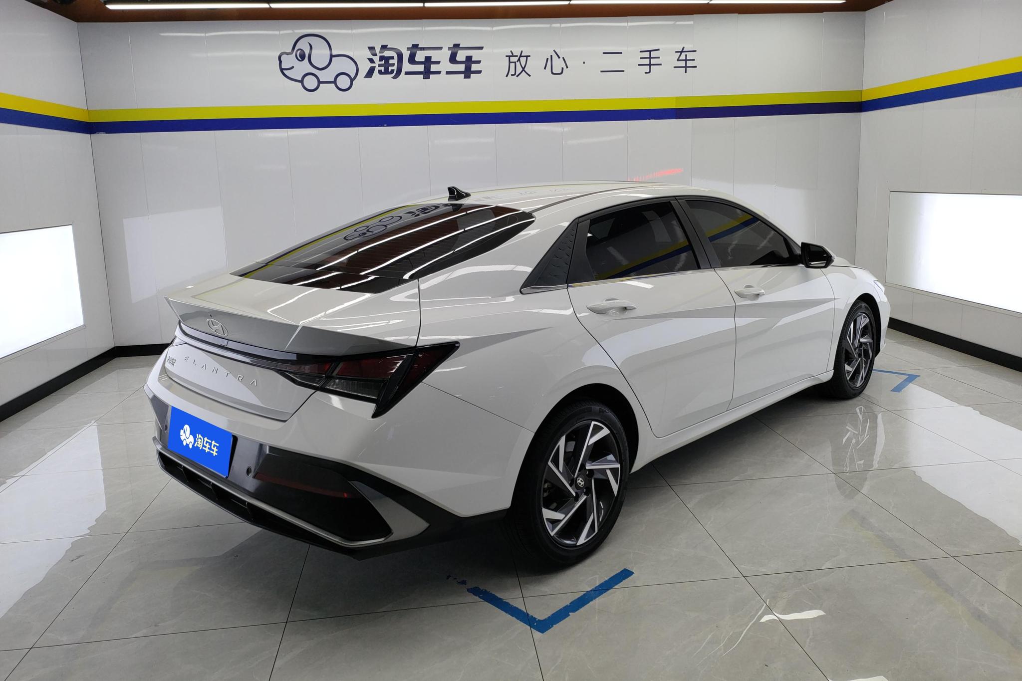 Hyundai Elantra 2023 1.5L CVT GLX Elite