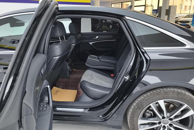 Audi A6L 2020 45 TFSI — фото 16
