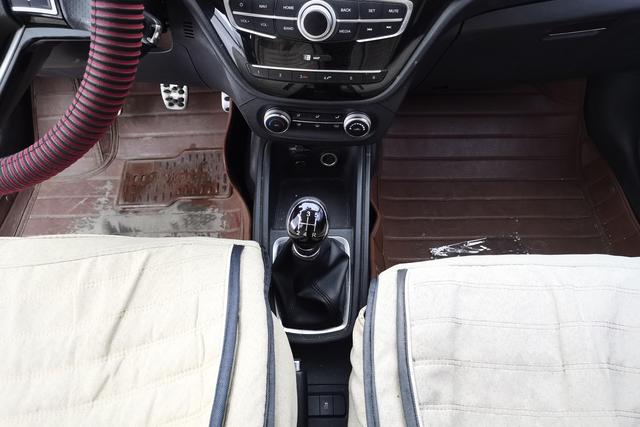 Haval H1 2015 1.5 L MTLuxury — фото 14