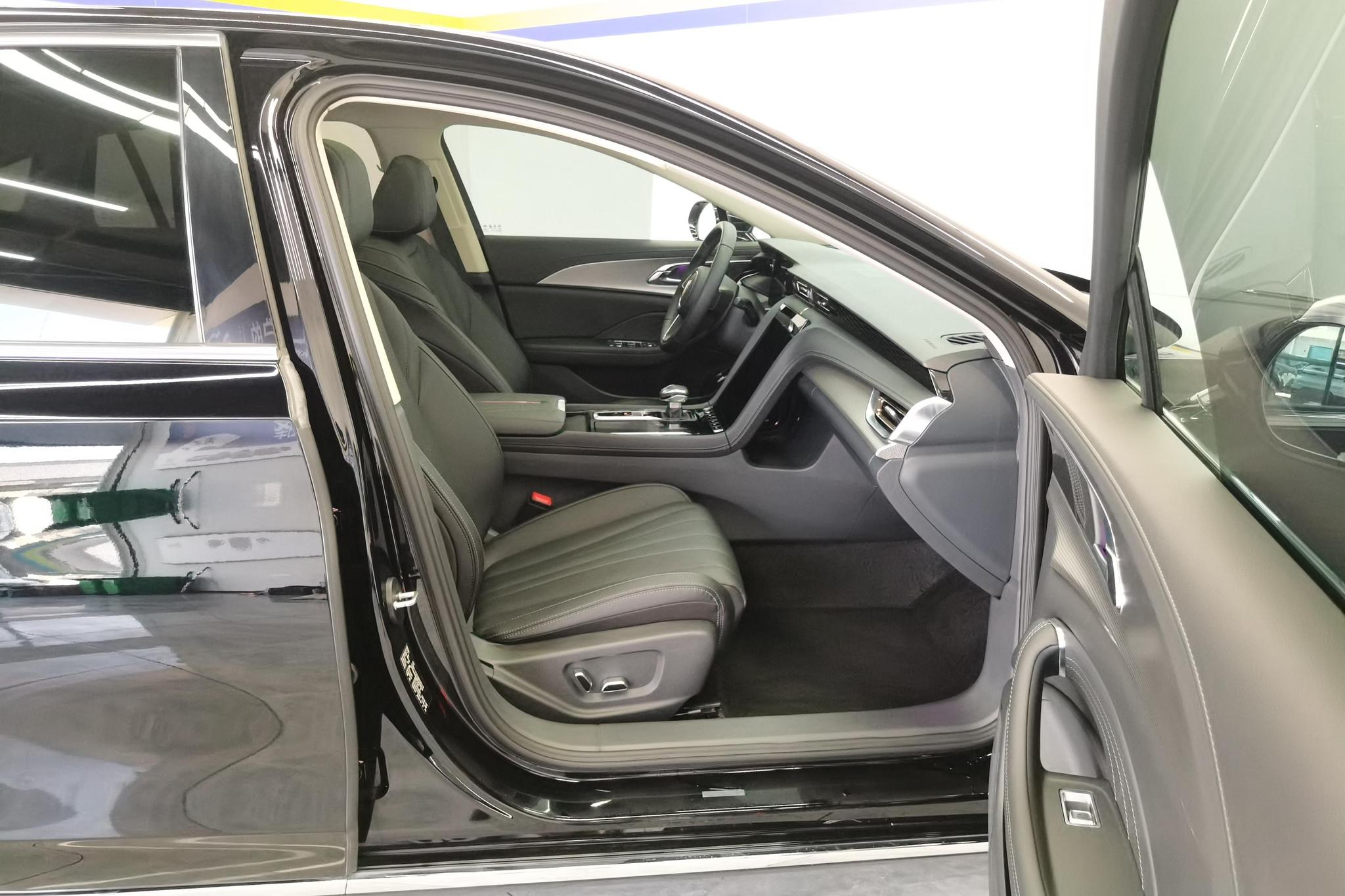 Hongqi H5 2023 1.5T DCT