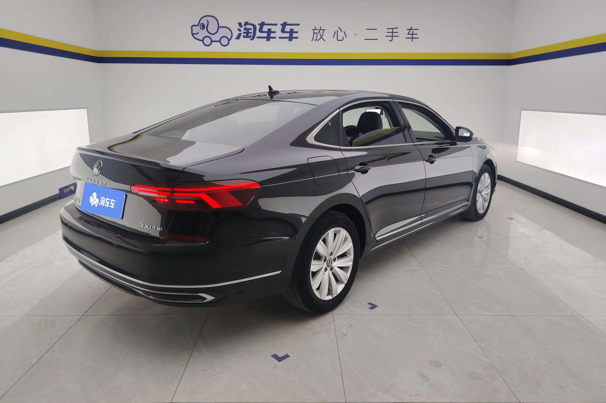 Volkswagen Passat 2021 330TSI Elite