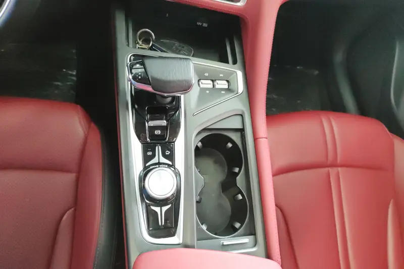 Changan CS75 PLUS — фото 10