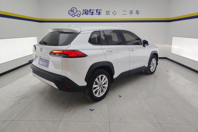 Toyota Corolla Cross 2022 2.0 L — фото 3