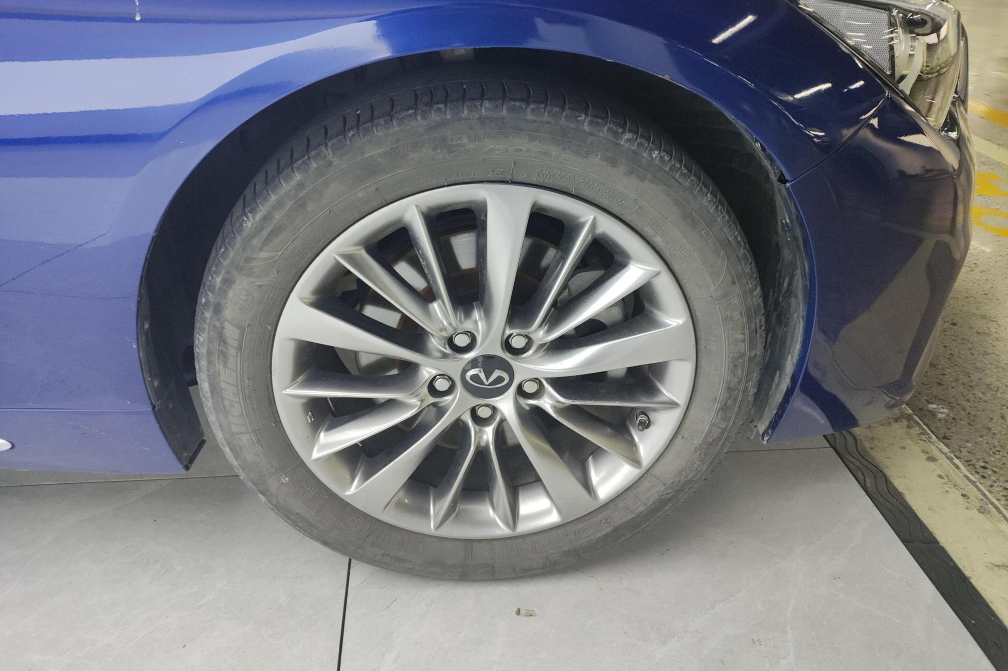 Infiniti Q50L 2021 2.0T