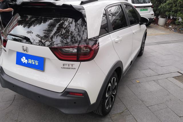 Honda Fit 2021 1.5 L CVT — фото 3