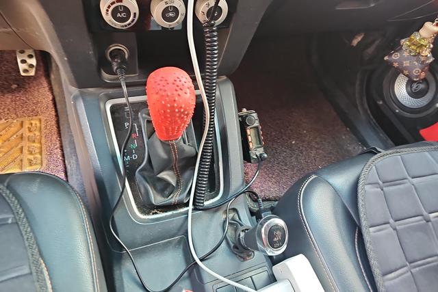 BAIC BJ40 2016 40 L 2.3 T AT 4 WD — фото 16
