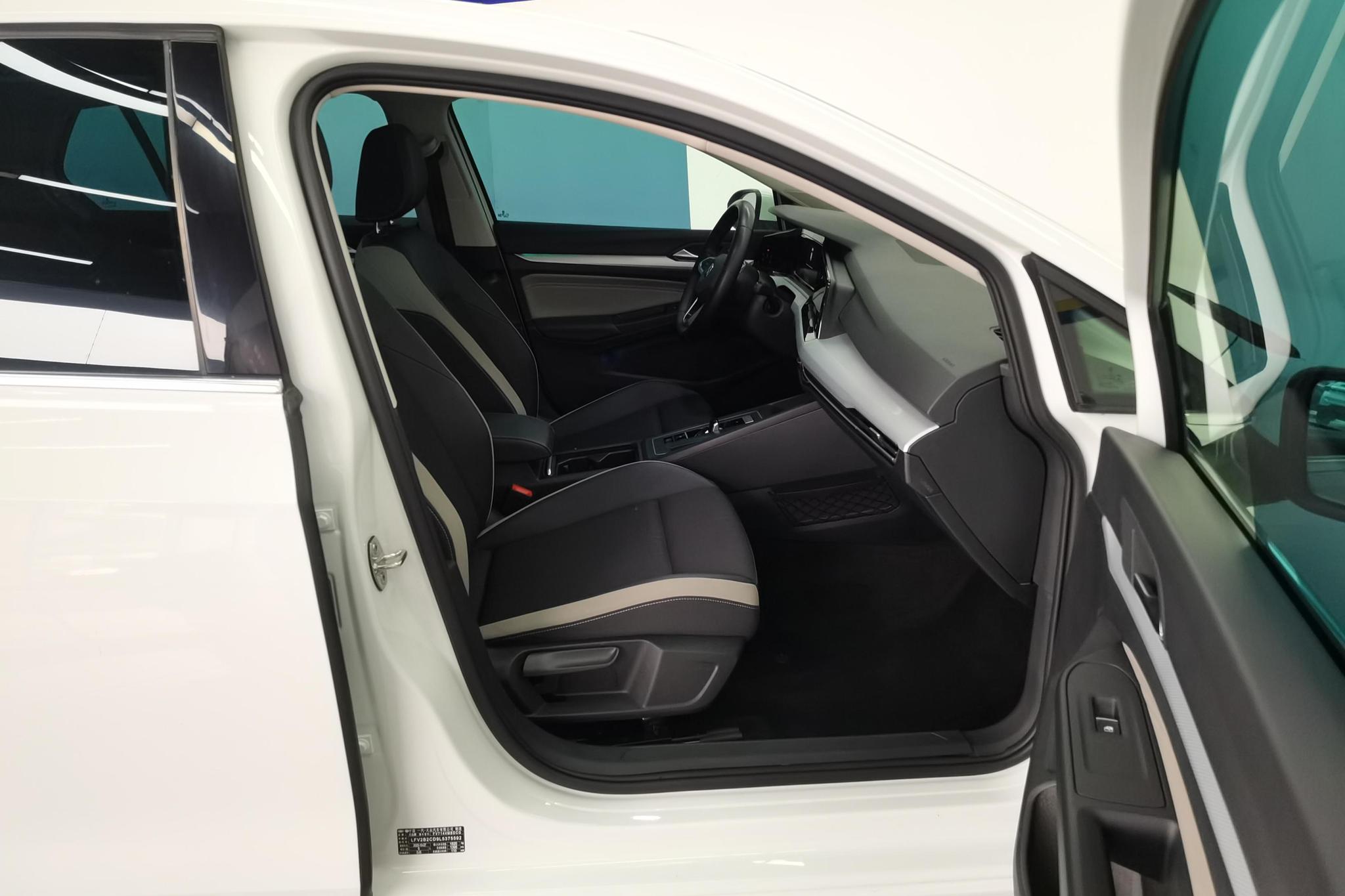 Volkswagen Golf 2021 280TSI DSG Pro