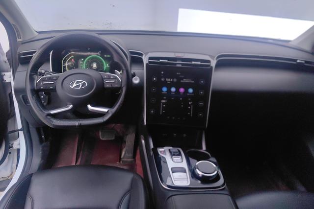 Hyundai Tucson 2023 L 1.5 T GLX 2 WD — фото 13