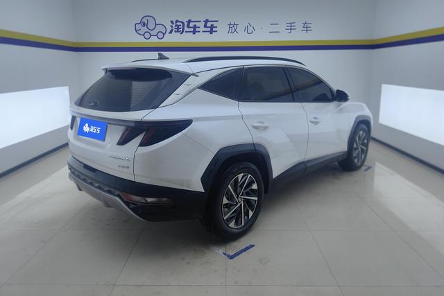 Hyundai Tucson 2023 L 1.5 T GLX 2 WD — фото 3
