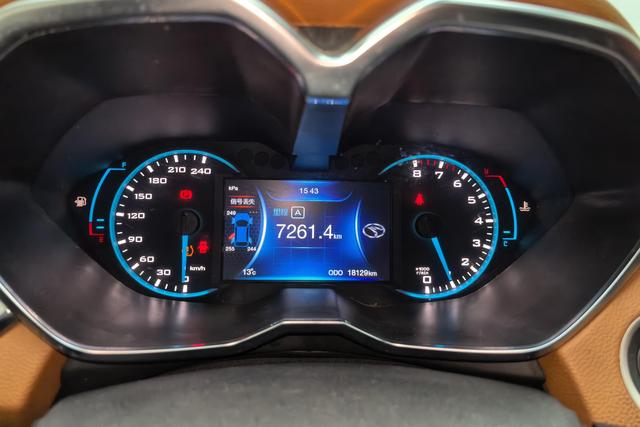 Soueast DX7 2015 1.5 T MTLuxury — фото 14