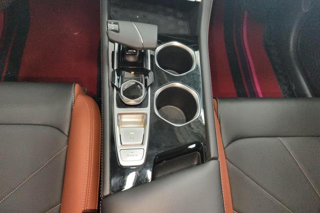 Changan Eado 2024 PLUS 1.4 T DCT — фото 14