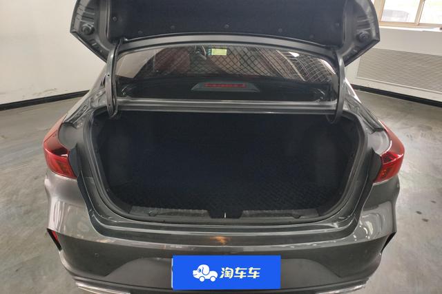 Changan Eado 2024 PLUS 1.4 T DCT — фото 17