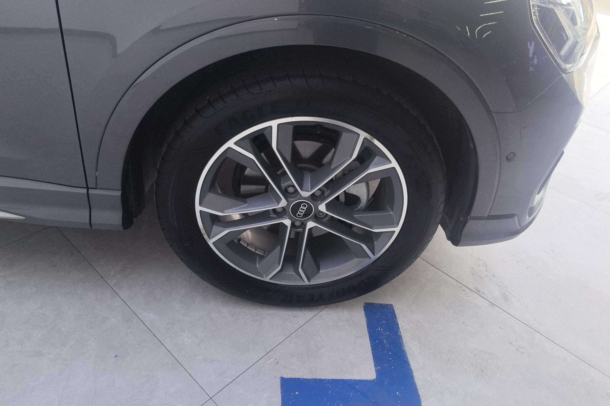 Audi Q3 2022 40 TFSI Fashion