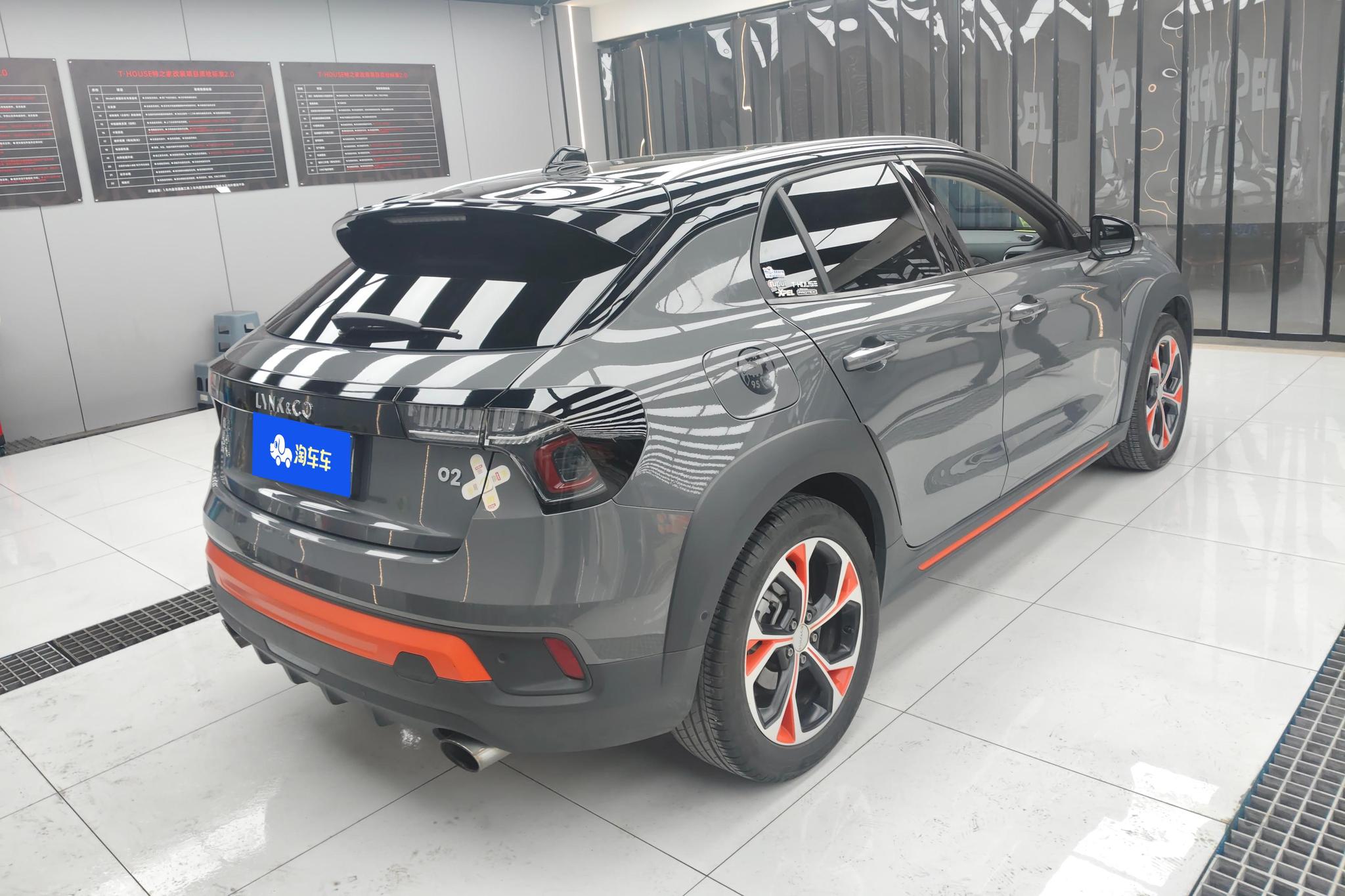Lynk & Co 02 2018 1.5T DCT Pro V