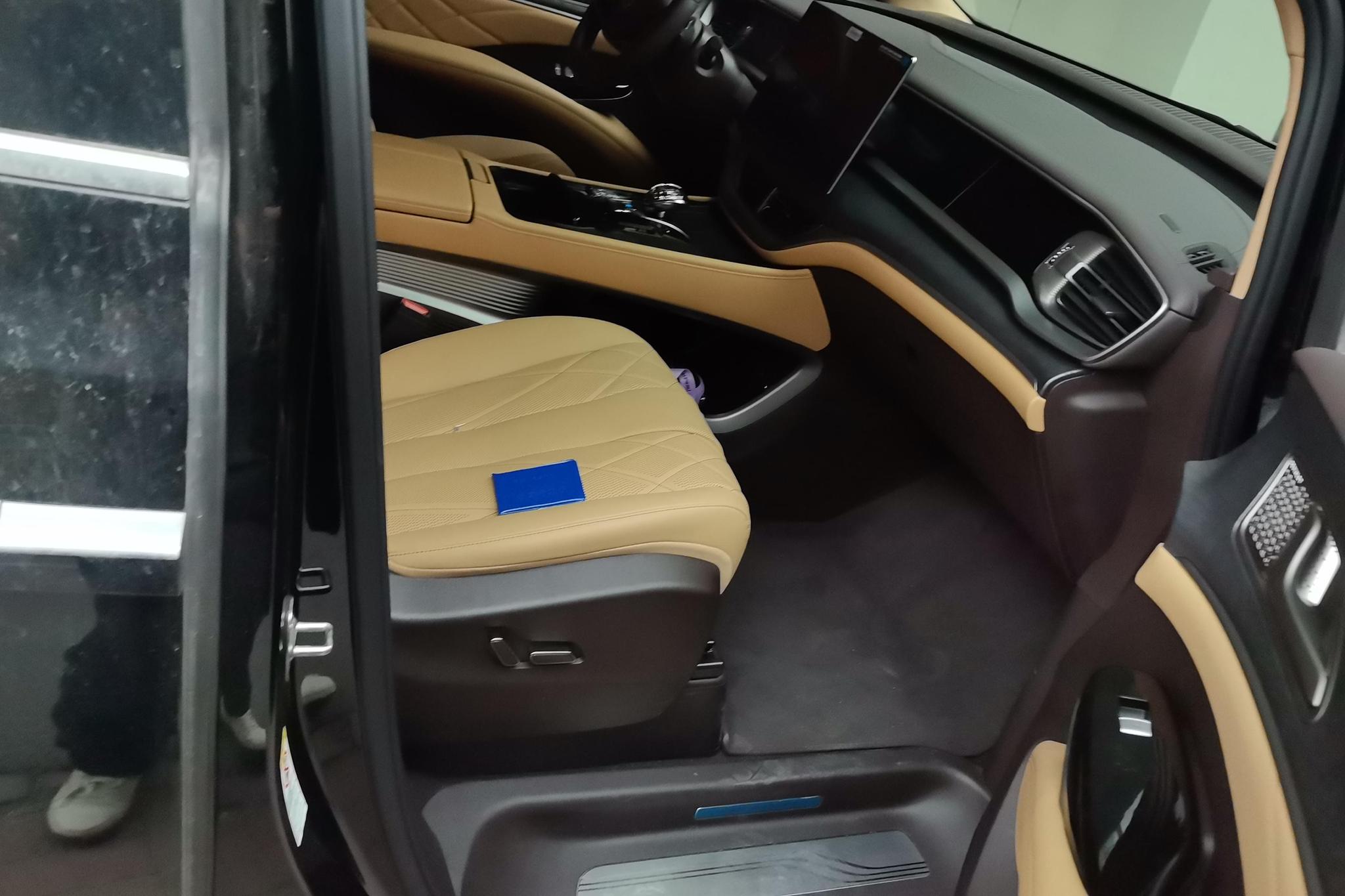 Denza D9 DM 2025 Smart Drive 1020 Premium