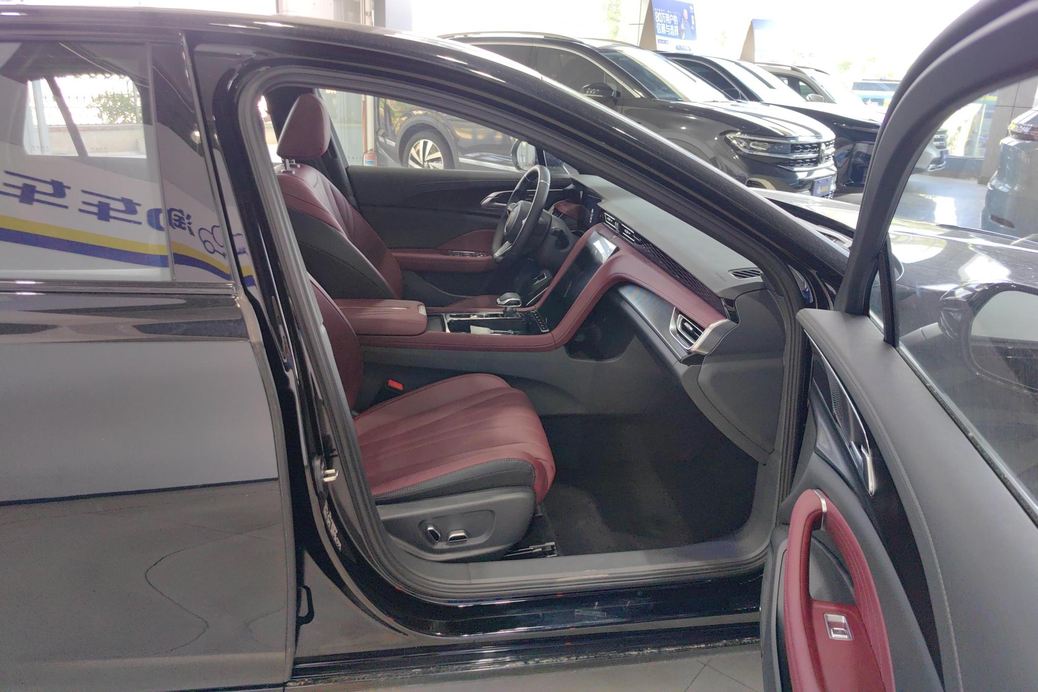 Hongqi H5 2025 1.5T DCT