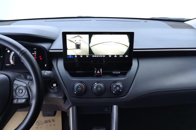 Toyota Corolla Cross 2023 2.0 L CVT — фото 10
