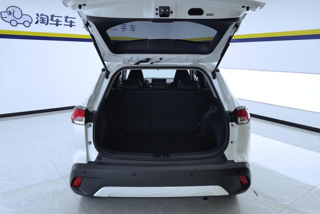 Toyota Corolla Cross 2023 2.0 L CVT — фото 17