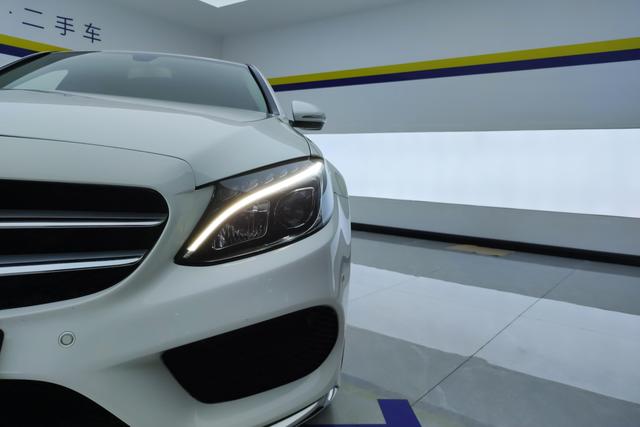 Mercedes Benz C-Class 2016 — фото 11