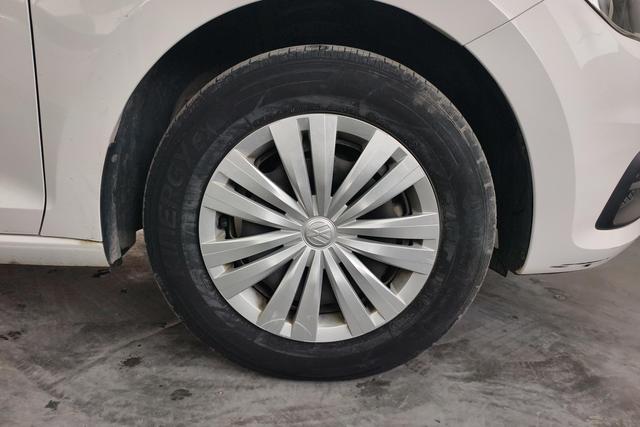 Volkswagen Santana 2016 1.4 L MT — фото 4