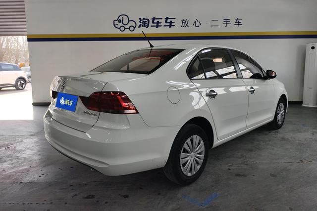 Volkswagen Santana 2016 1.4 L MT — фото 3