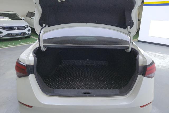 Nissan Sylphy 2022 1.6 L XL CVT — фото 17