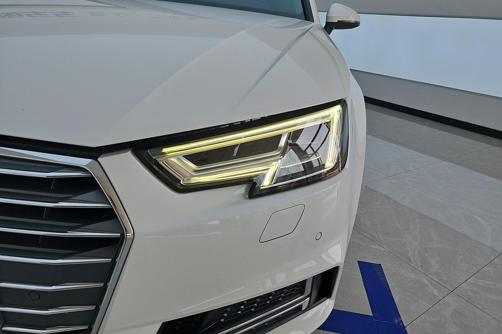 Audi A4L 2018 30 40 TFSI Fashion
