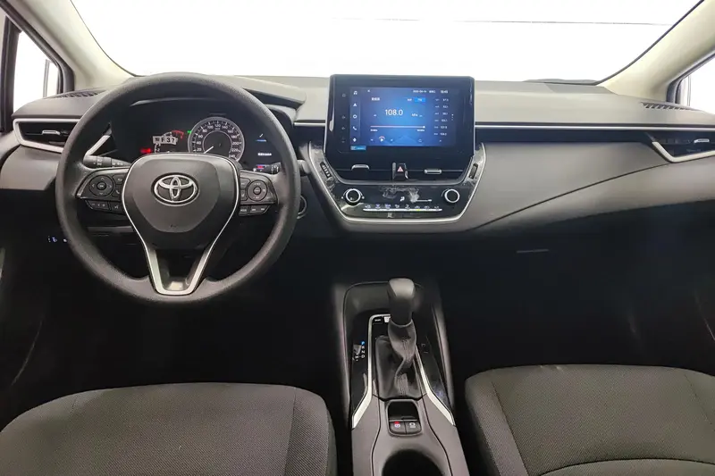 Toyota Corolla — фото 10