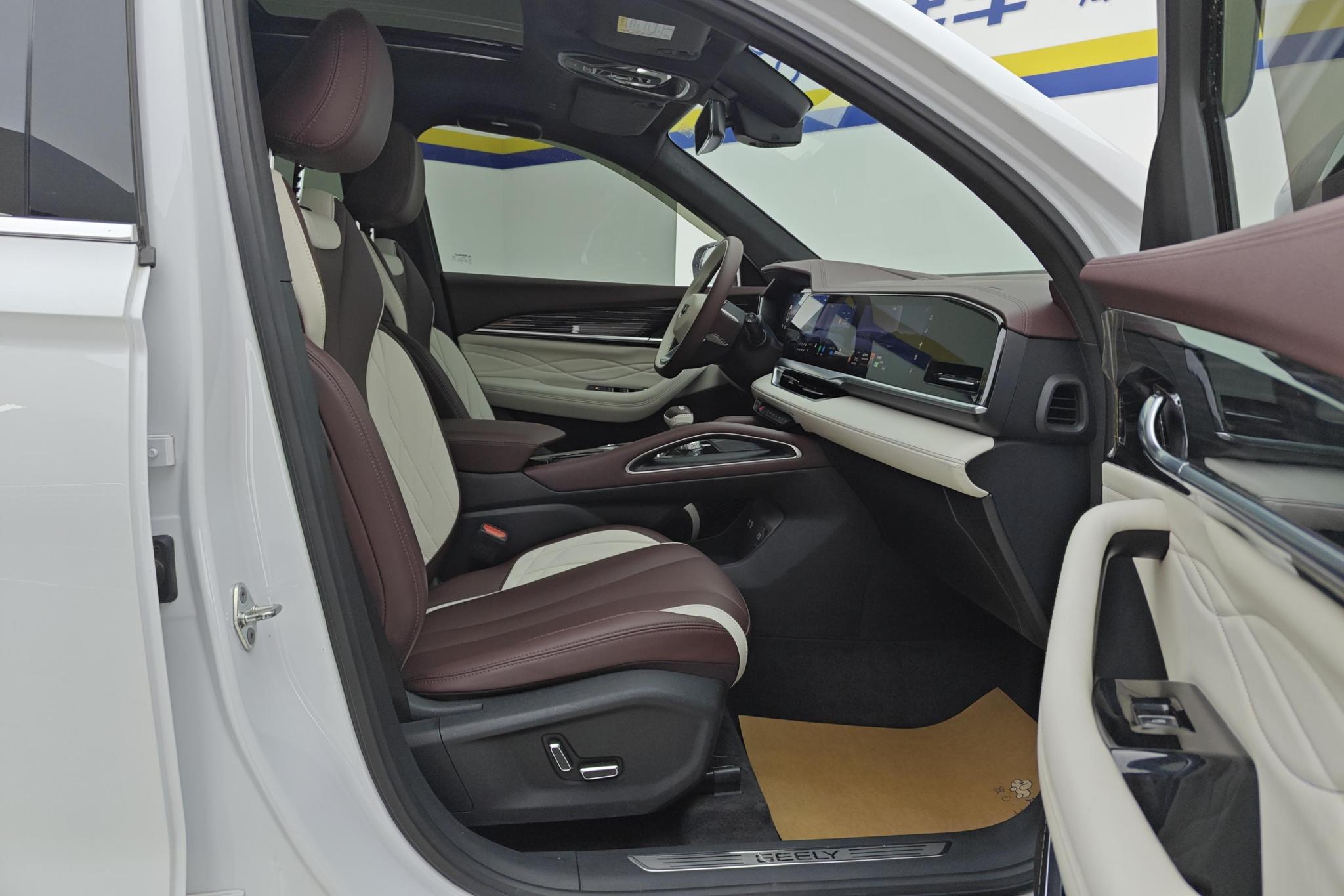 Geely Monjaro L 2021 2.0TD AT Flagship