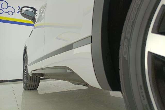 Volkswagen Tayron 2022 380 TSI 4 WDR-Line — фото 9