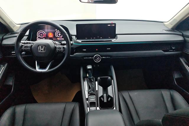 Honda Accord 2023 ·T 260 TURBO — фото 12