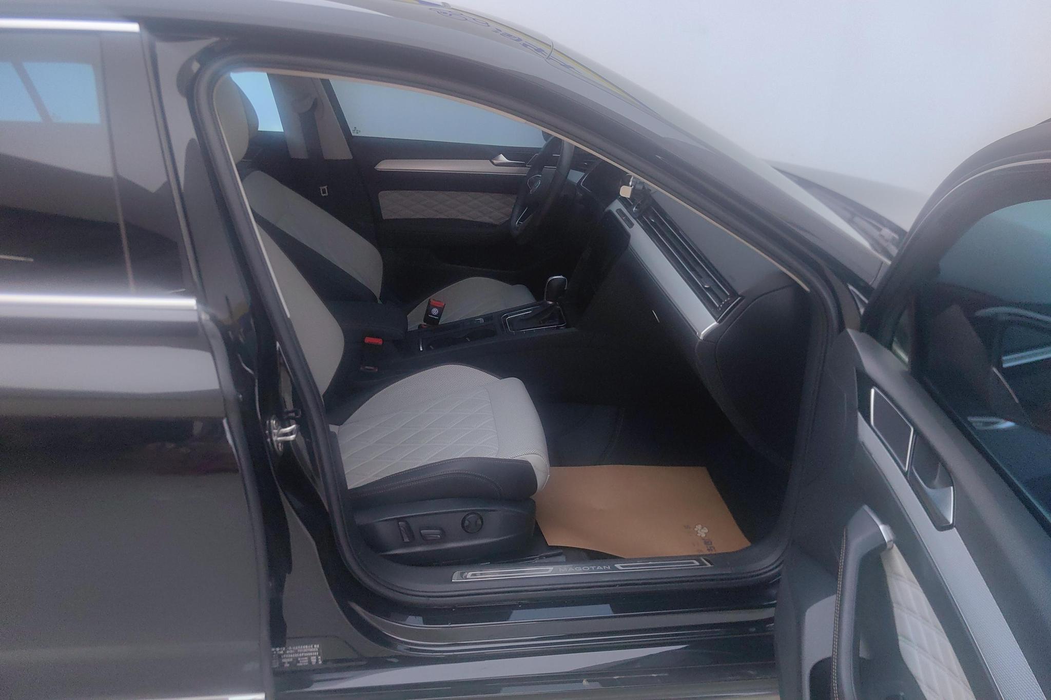 Volkswagen Magotan 2023 200 330TSI DSG Luxury
