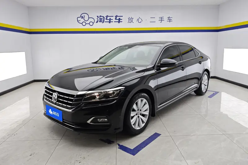 Volkswagen Passat — фото 1