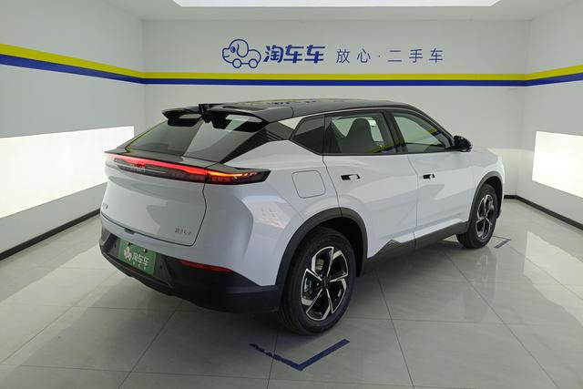 Dongfeng L7 EV 2025 518 — фото 3